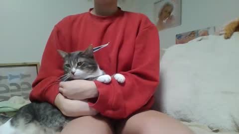 Snapshot of minilynixo chatting on 12-21-25, 06:15 minilynixo online show from 12-21-25, 06:15