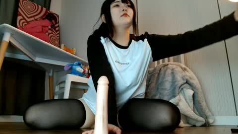 Minji online show from 04-05-26, 12:57