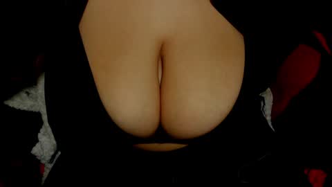 Snapshot of minka0 chatting on 01-09-25, 10:52 minka0 online show from 01-09-25, 10:52