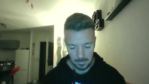 Snapshot of minka28 chatting on 02-06-26, 06:33 minka28 online show from 02-06-26, 06:33