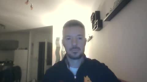 Snapshot of minka28 chatting on 02-10-26, 06:45 minka28 online show from 02-10-26, 06:45