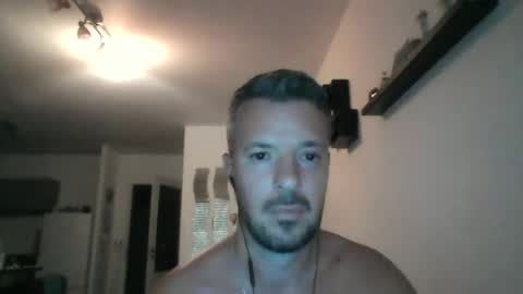 Snapshot of minka28 chatting on 06-24-26, 05:12 minka28 online show from 06-24-26, 05:12