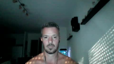 Snapshot of minka28 chatting on 08-02-26, 05:22 minka28 online show from 08-02-26, 05:22