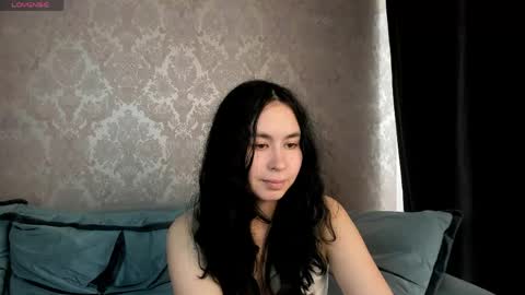 Minnie online show from 04-26-26, 05:49