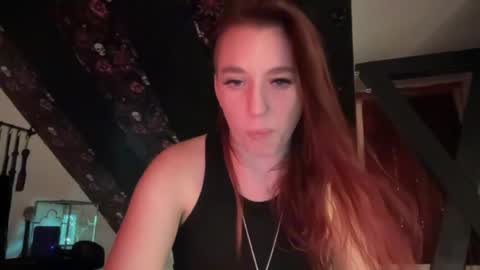 Snapshot of minnyminx chatting on 07-21-26, 09:17 Minx online show from 07-21-26, 09:17
