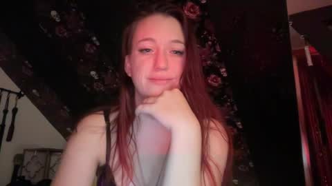 Snapshot of minnyminx chatting on 08-05-26, 10:12 Minx online show from 08-05-26, 10:12