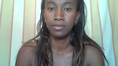 minouch211907 online show from 01-24-25, 11:04