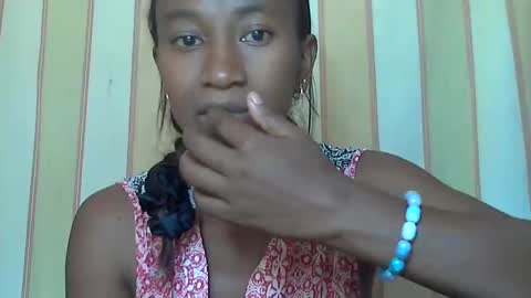 minouch211907 online show from 02-08-25, 11:12