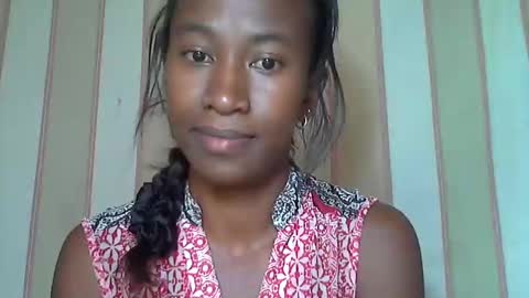 minouch211907 online show from 02-08-25, 02:16