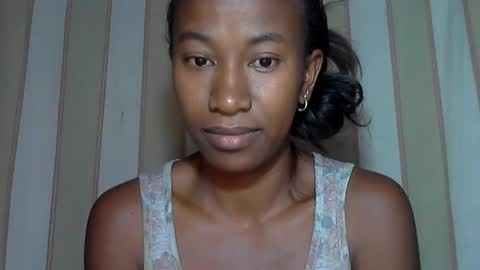 minouch211907 online show from 02-10-25, 11:13
