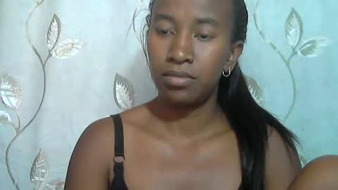 minouch211907 online show from 03-27-26, 08:26