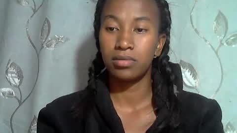 minouch211907 online show from 04-08-26, 06:46