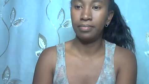 minouch211907 online show from 04-15-26, 08:21