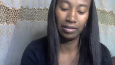 minouch211907 online show from 06-08-26, 04:18