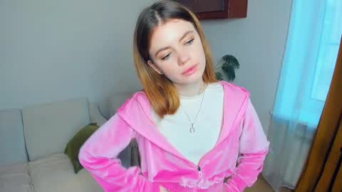 Snapshot of mintykisss chatting on 11-28-25, 07:11 Linda online show from 11-28-25, 07:11