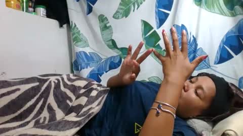 miora620846 online show from 04-24-26, 08:28