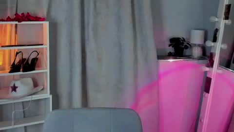 Snapshot of mipsymipson chatting on 05-06-26, 10:31 NEXT STREAM NOVEMBER 27282930 online show from 05-06-26, 10:31