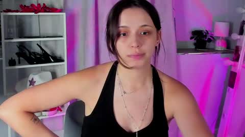 Snapshot of mipsymipson chatting on 06-08-26, 11:21 NEXT STREAM NOVEMBER 27282930 online show from 06-08-26, 11:21