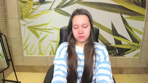 Snapshot of mira_karter chatting on 12-08-24, 01:35 Mira online show from 12-08-24, 01:35