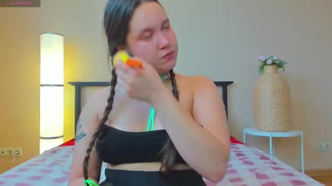 Snapshot of mira_karter chatting on 02-04-25, 04:05 Mira online show from 02-04-25, 04:05