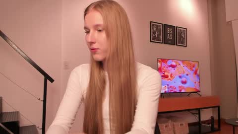 Mira online show from 04-24-26, 02:36