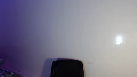 Snapshot of mira_luna222 chatting on 02-12-25, 12:01 Mira Bella online show from 02-12-25, 12:01