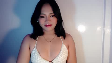 Snapshot of mira_luna222 chatting on 02-23-25, 06:34 Mira Bella online show from 02-23-25, 06:34