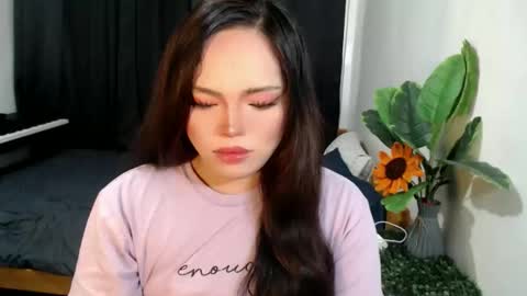 Mira Bella online show from 04-19-26, 07:29