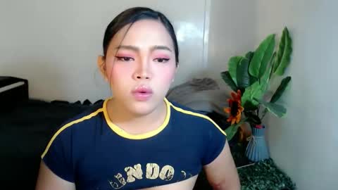 Mira Bella online show from 04-22-26, 05:21