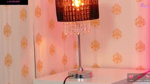 mira_lynxx online show from 01-15-26, 05:01