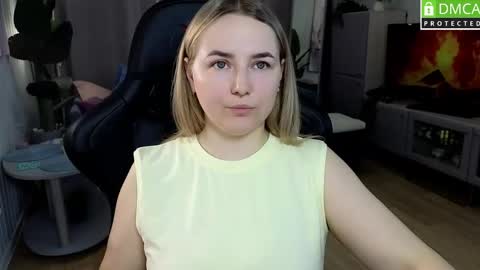 Mira online show from 04-26-26, 01:47