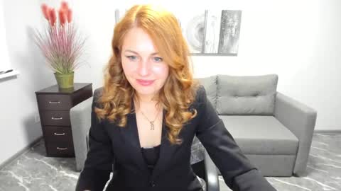 Snapshot of mira_whites chatting on 02-19-25, 10:34 Mira online show from 02-19-25, 10:34