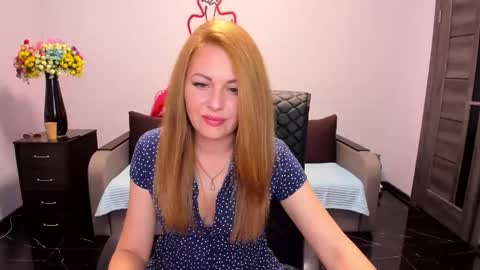 Snapshot of mira_whites chatting on 03-08-25, 12:52 Mira online show from 03-08-25, 12:52