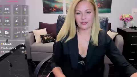 Snapshot of mira_whitme chatting on 06-03-26, 02:33 Mira online show from 06-03-26, 02:33