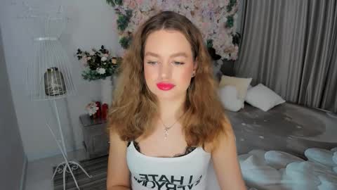 Emma online show from 11-20-25, 06:29