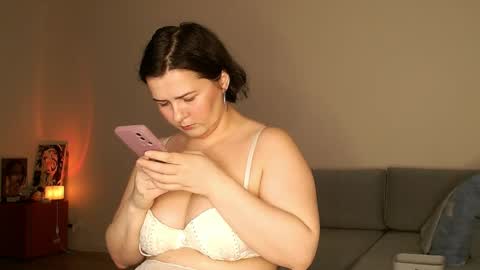 Meera online show from 04-25-26, 10:18