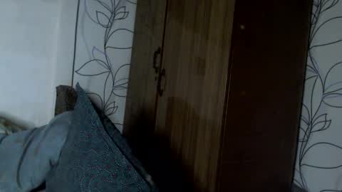 Snapshot of mirahardmanxx chatting on 02-28-25, 05:15 Happy New Year  online show from 02-28-25, 05:15