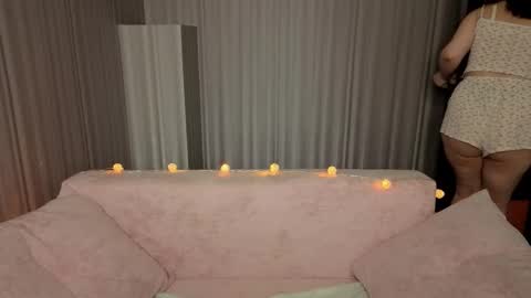 Milky online show from 03-22-26, 09:45