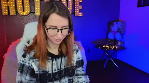 Snapshot of miralush chatting on 12-13-24, 12:28 Mira online show from 12-13-24, 12:28