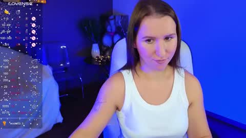 Snapshot of miralush chatting on 10-06-25, 12:13 Mira online show from 10-06-25, 12:13