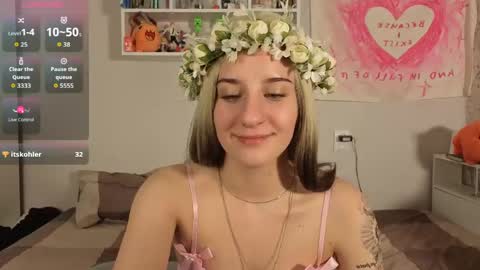 Cassie online show from 04-18-26, 08:09