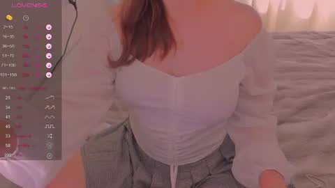 Kira online show from 07-30-26, 12:48