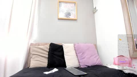 Snapshot of miranda_doll_ chatting on 05-11-26, 02:45 online show from 05-11-26, 02:45