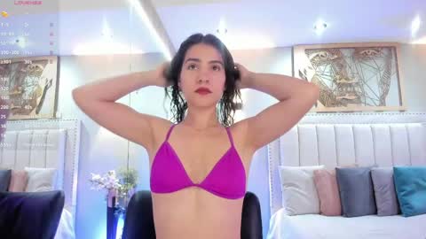 Snapshot of miranda_doll_ chatting on 05-21-26, 12:01 online show from 05-21-26, 12:01