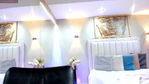 Snapshot of miranda_doll_ chatting on 06-12-26, 12:04 online show from 06-12-26, 12:04