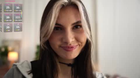 Snapshot of mirandabettman chatting on 10-25-25, 08:22 My name is Adele online show from 10-25-25, 08:22