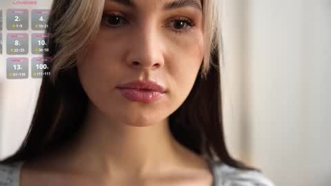 Snapshot of mirandabettman chatting on 10-26-25, 07:36 My name is Adele online show from 10-26-25, 07:36