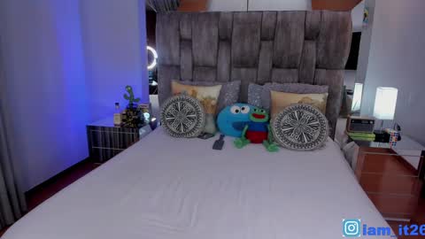 Miranda online show from 02-09-25, 02:17