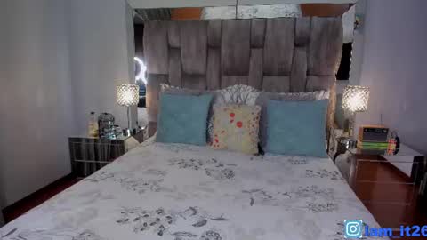 Snapshot of mirandacollins_ chatting on 07-21-26, 12:46 Miranda online show from 07-21-26, 12:46