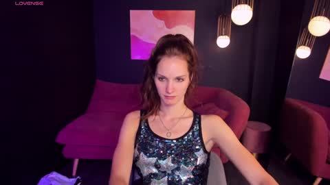 Snapshot of mirandaglow chatting on 12-20-24, 08:49 Miranda online show from 12-20-24, 08:49